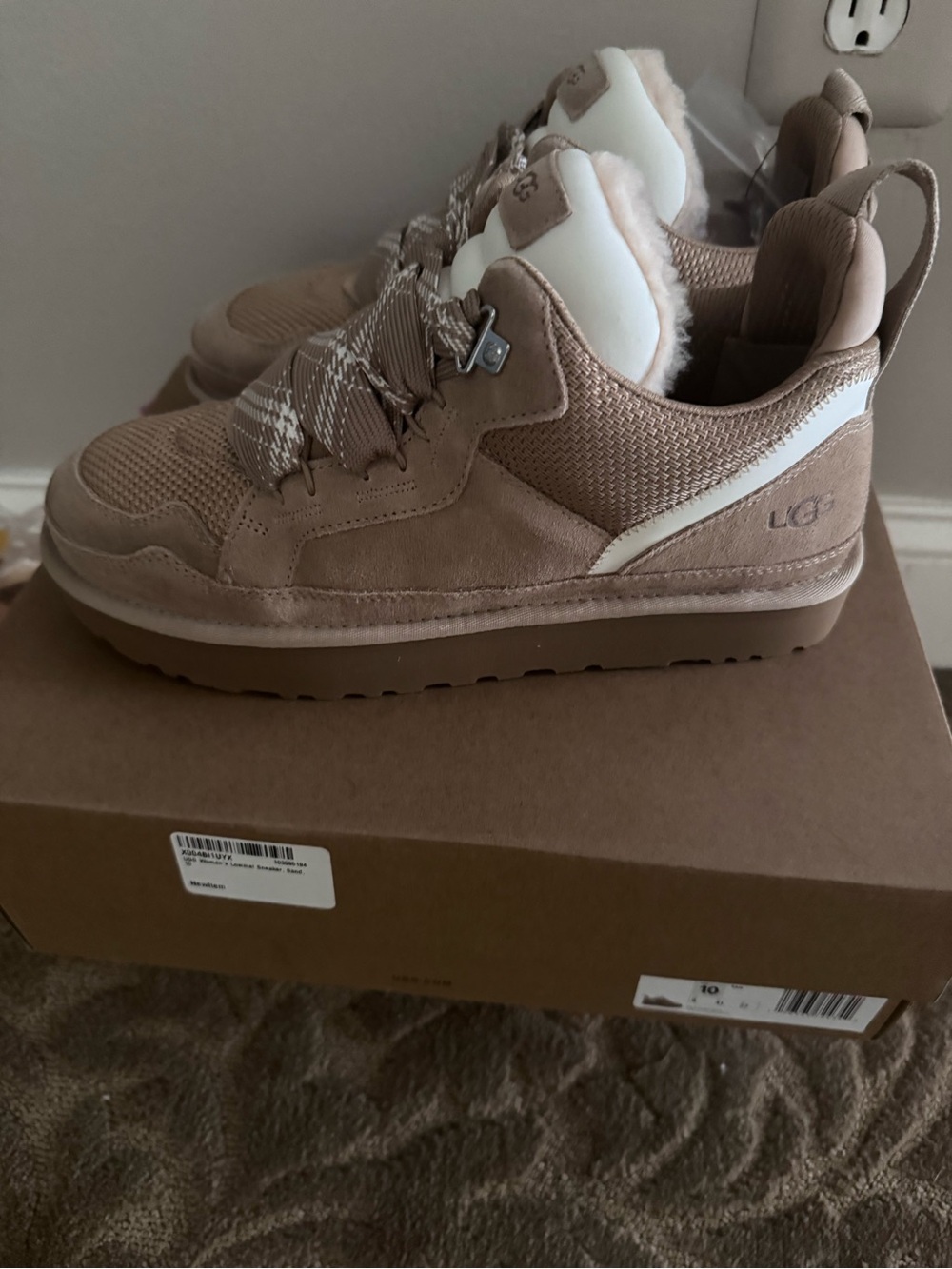 UGG Kids Neutra Sneaker in Chestnut Tan